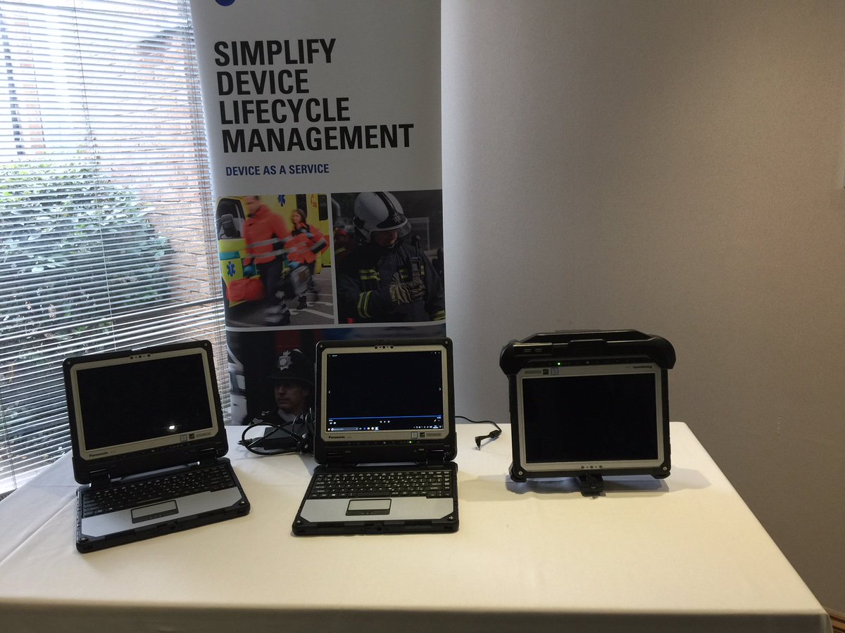 MotSolsEMEA's tweet photo. Matt Rockall presents the new #MobileDataTerminal MDT3 at our @Airwave_COO #FireUserForum https://t.co/4EHz3xO9y5 https://t.co/GxQtCW0bVv