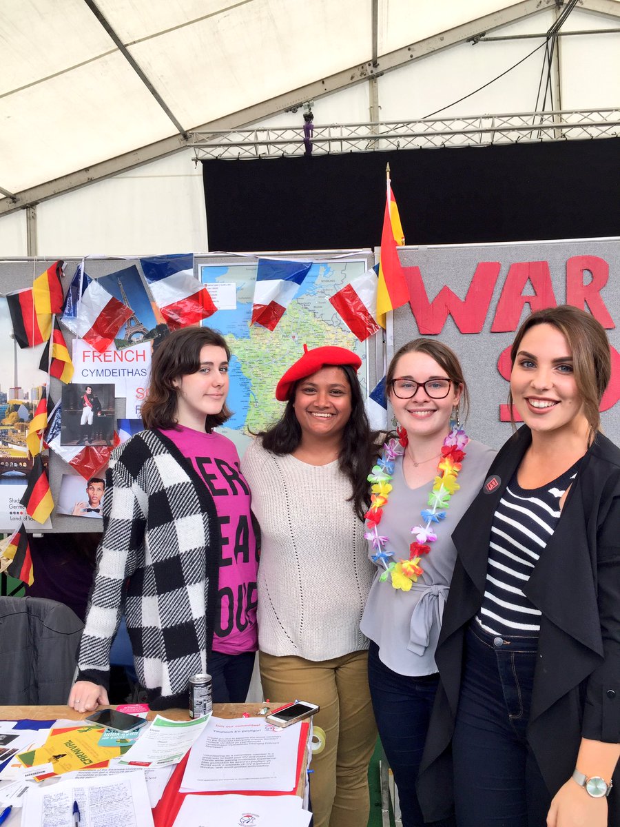 FrenchSocSwans's tweet photo. 🇫🇷🇫🇷🇫🇷Stand 138 @ Singleton Campus! @SwanUniCOAH #FrenchSociety 🇫🇷🇫🇷🇫🇷 https://t.co/TcaTIWfRad