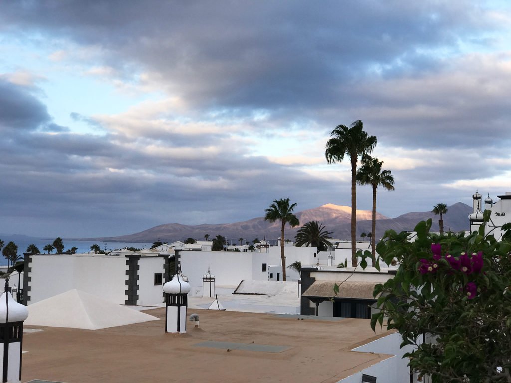 ✿ vicky ✿ (@startwithdaisie) on Twitter photo Have you read about my holiday in Lanzarote?🌄
vickyviews.co.uk/photo-diary-la…
<a href="/blogbabesrt/">Blogging Babes</a> #GWBchat @Influencer_RT <a href="/allthoseblogs/">All Those Blogs!</a> <a href="/BloggerWorldRT/">Bloggers World 🌎</a> Have you read about my holiday in Lanzarote?🌄
vickyviews.co.uk/photo-diary-la…
<a href="/blogbabesrt/">Blogging Babes</a> #GWBchat @Influencer_RT <a href="/allthoseblogs/">All Those Blogs!</a> <a href="/BloggerWorldRT/">Bloggers World 🌎</a>