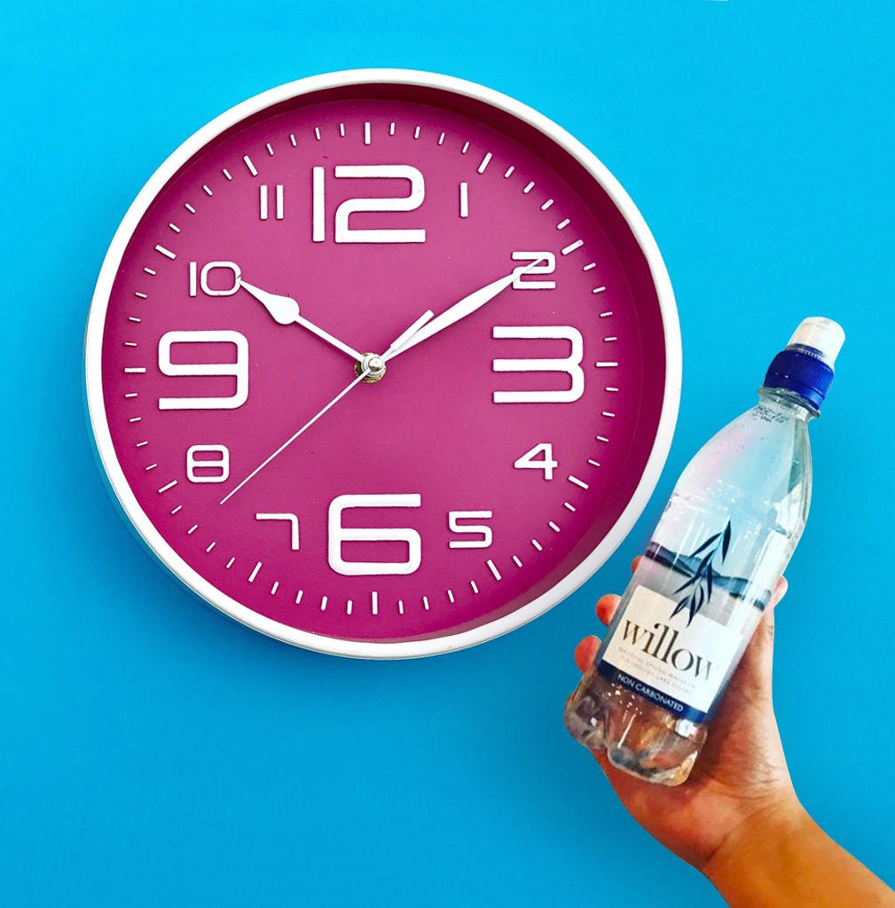 willowwateruk's tweet photo. Make sure you hydrate regularly over the course of the day. 
#willowwater #hydration #health https://t.co/qR4uFwqpg2