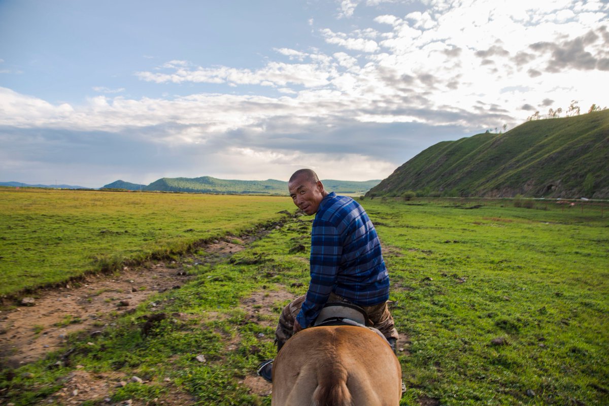 thewrldundrgrnd's tweet photo. This magical woman led us here. #Enhe, Inner #Mongolia. Unplanned, cheap, perfect. Sunset was coming. Read: https://t.co/LwDjlB6ouD https://t.co/Z6HBctfQC8