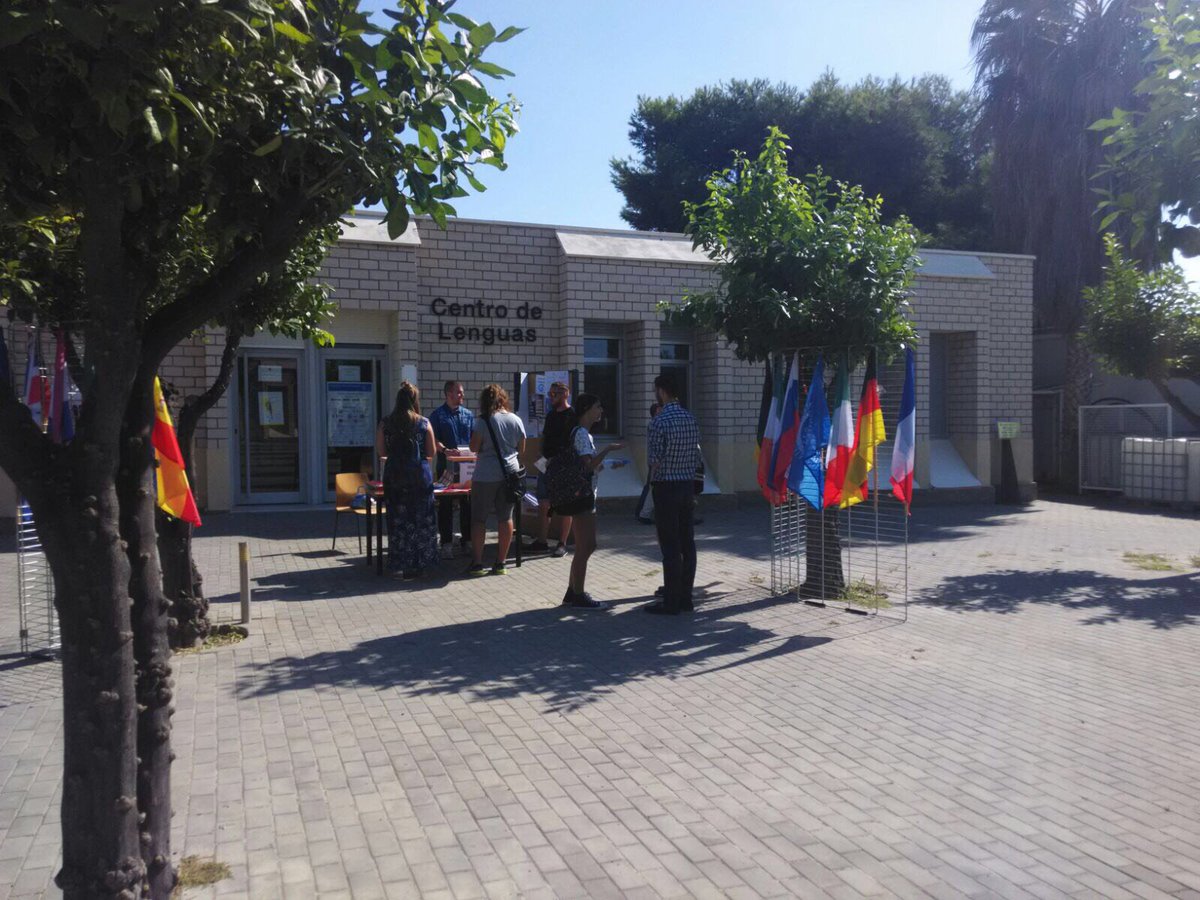 DÍA EUROPEO DE LAS LENGUAS 2017
¡Ya tenemos ganadores de los sorteos! 
We already have the winners of the raffle!
facebook.com/clenguasual/