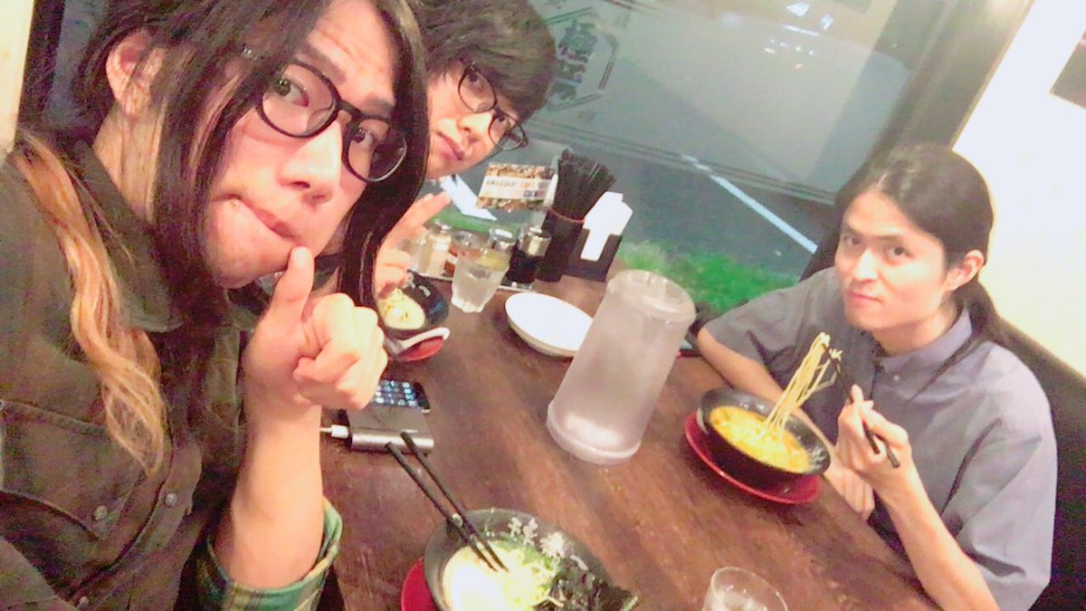 astlogy's tweet photo. 30日のアコースティックライブのリハが終わりました!!
たのしみだね!!
みにおいでよ!!!
ラーメン美味しいです!
太っちゃう( ̄・ω・ ̄)
#ASTLOGY
#一番軒 https://t.co/8NcdYcYdnQ