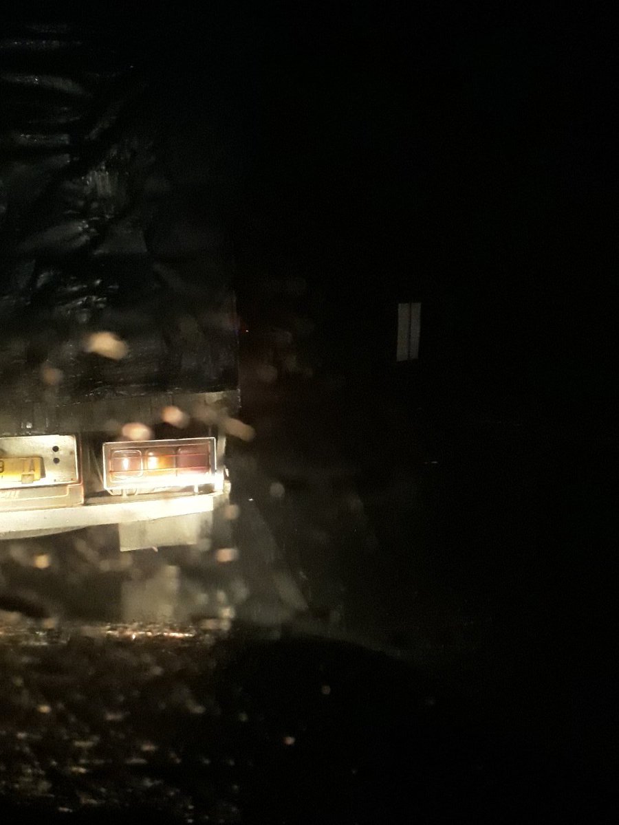 1/2 jam tak bergerak tanjakan gentong kenapa yah <a href="/RTMC_PoldaJabar/">RTMC_PoldaJabar</a> ?