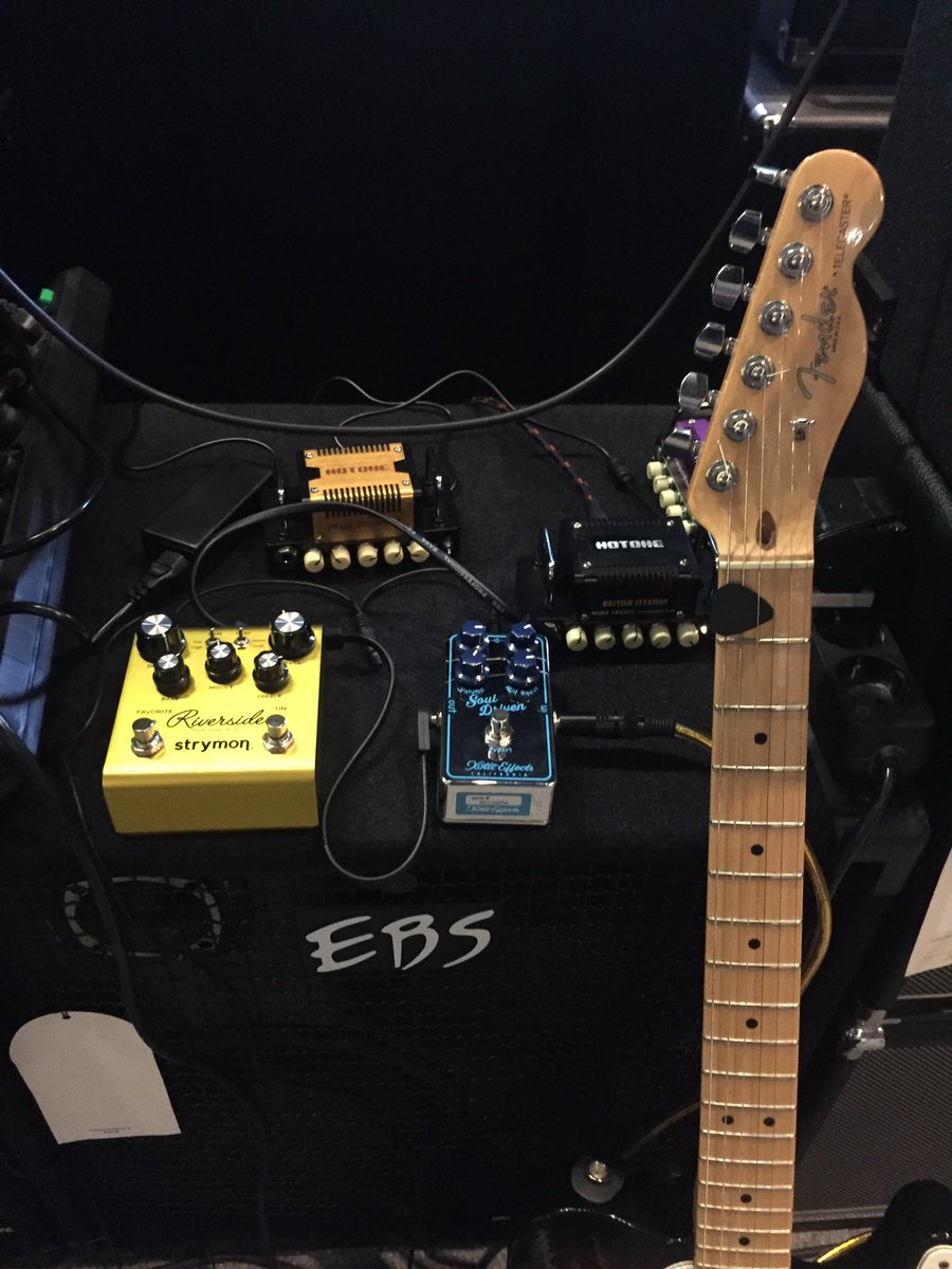 Georgi_Yanev's tweet photo. Toy store ... #musicdivision #telecaster #xotic #strymon #hotone @HotoneAudio @Fender @Xoticusa https://t.co/3MbPmYIRgD