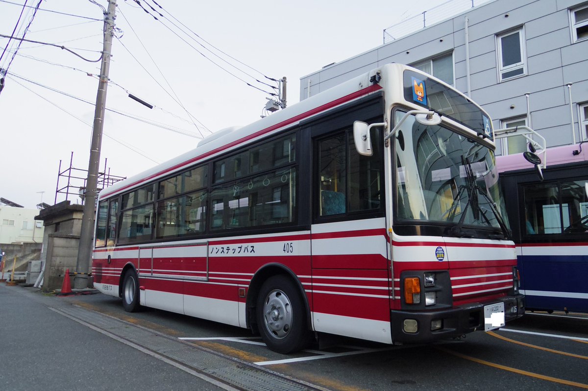 こちかめらいふ 9 26 小田急バス 405 教習車 超広角でここまで引いて撮れるのはいいですね この405号車 元番号は04 D322だそうです 小田急バス T Co Arqmw5snyc Twitter