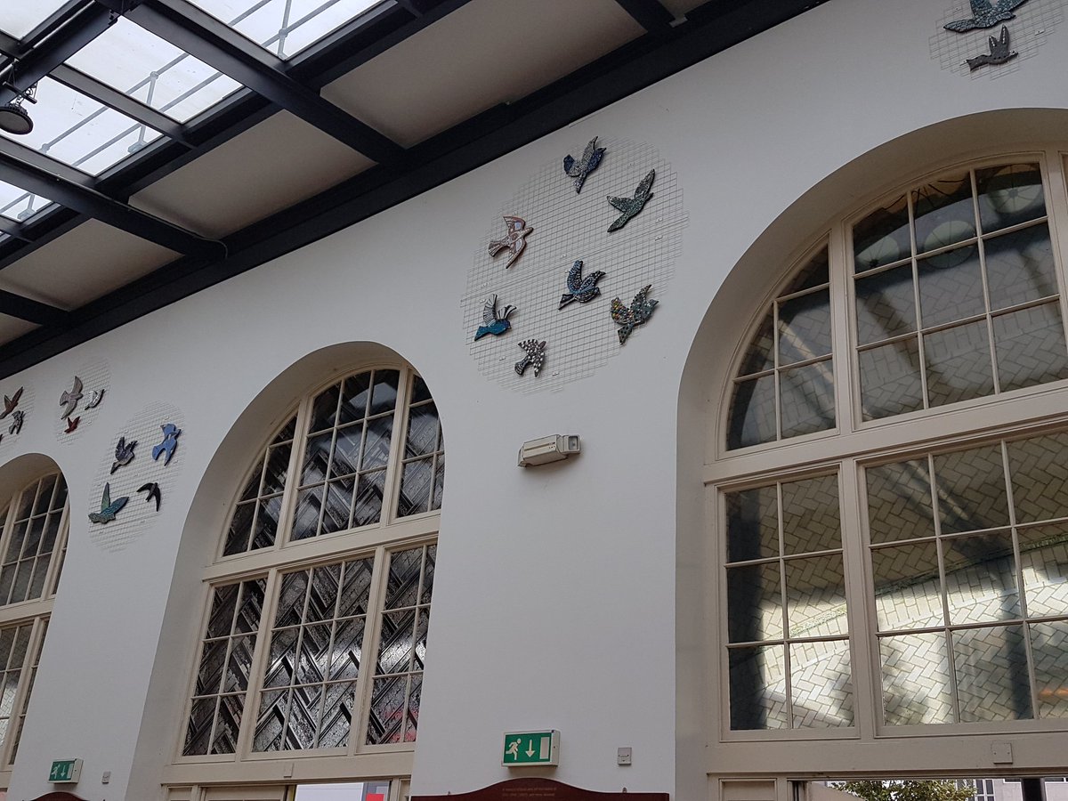 shaunmarshall42's tweet photo. Not just the #turnerprize but in the station #flytofreedom begins tomorrow looks fantastic @2017Hull even better now more of them up. https://t.co/xhgQmeXZDA