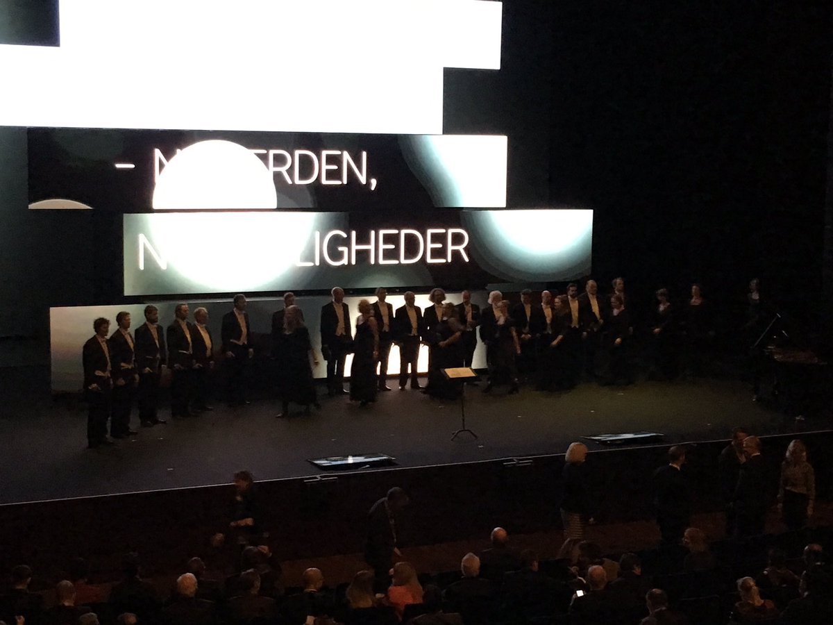 cskov's tweet photo. Paneldebat til Topmøde 2017. #DanskIndustri https://t.co/CgdE8gOaP1