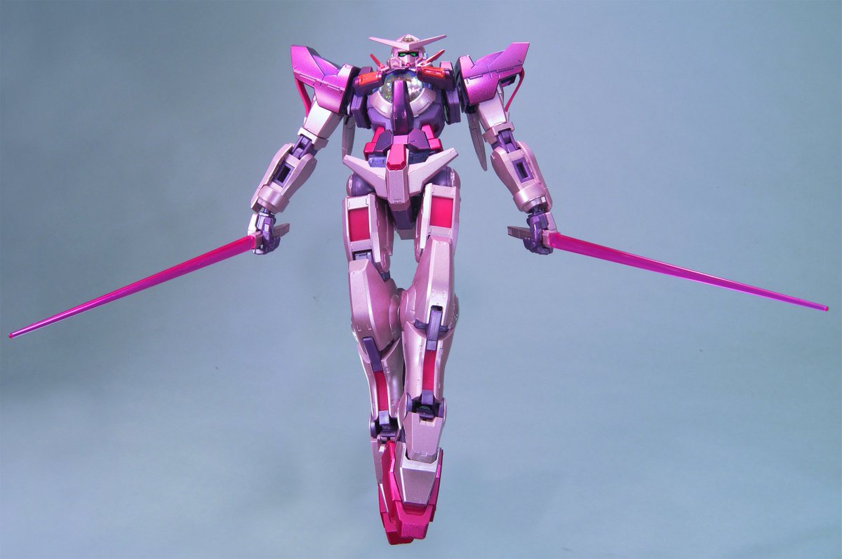 GUNPLA 00 10th ANNIVERSARYキャンペーン実施中】 「1/100 ガンダム
