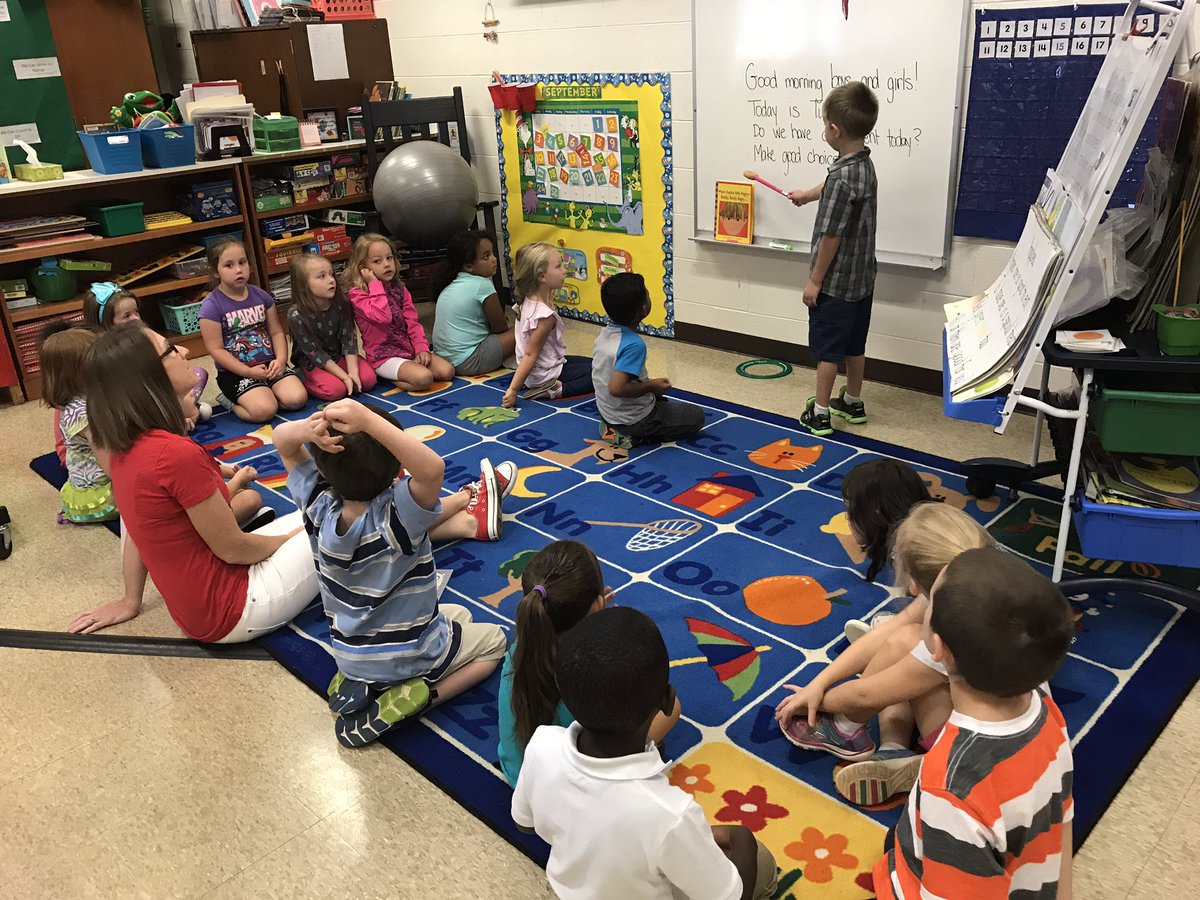 DrTcbethea's tweet photo. Caught our Kindergarten Scholars doing great things this morning!!! #WESrocks #LeadingOurPack @Title1wsfcs @wsfcs https://t.co/Ipgrenix2t