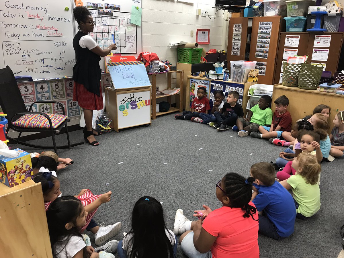 DrTcbethea's tweet photo. Caught our Kindergarten Scholars doing great things this morning!!! #WESrocks #LeadingOurPack @Title1wsfcs @wsfcs https://t.co/Ipgrenix2t