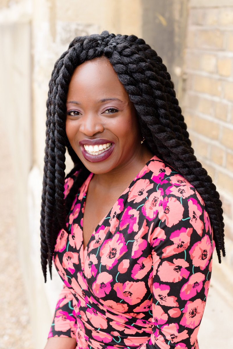 shemadeithappen's tweet photo. Another new entrepreneur and this time it’s @ronkelawal from @AriatuPR! Read about her journey to making it happen! https://t.co/OdkWm6WER5 https://t.co/mkcSf0QDCy