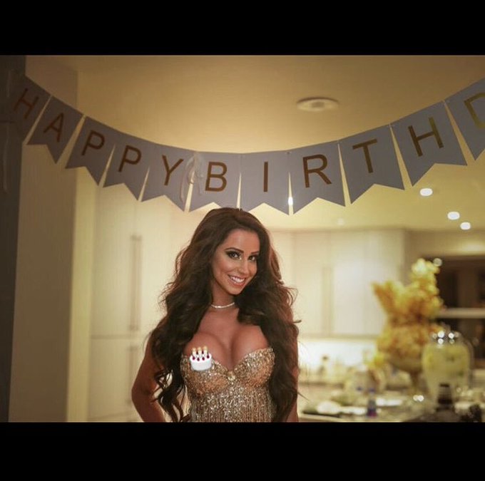 This birthday morning I'm grateful to God for the blessings and lessons💜I'm grateful for the love &amp; support<a href="/tag/partytime"class="tags"><span>#partytime</span></a>