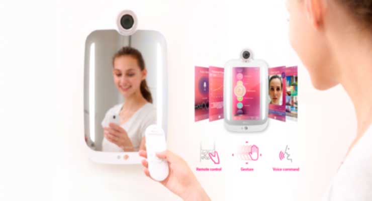 familiasactivas's tweet photo. En @soymamitech os hablamos del #HimirrorPlus, un sorprendente espejo inteligente #belleza #CES2017 https://t.co/rrDtb23Am5 https://t.co/xMZWqJZMdz