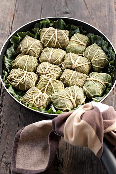 BradtGuides's tweet photo. A3: Dolma (stuffed vine leaves) is a popular dish in #NorthCyprus https://t.co/S2XJsRimMZ https://t.co/4cutf1VA8o #trlt https://t.co/93jt08GKyF