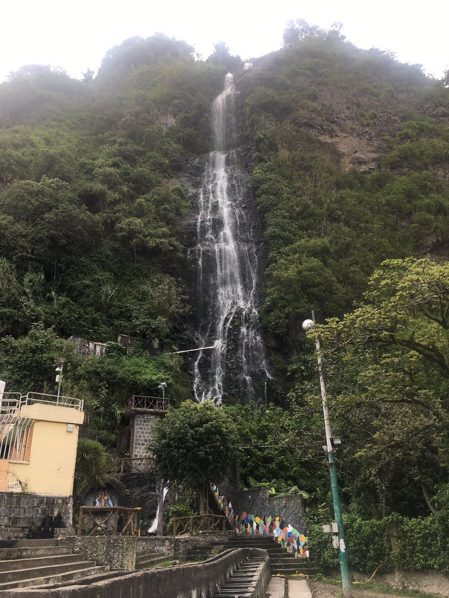 EIlyinskaya's tweet photo. Buenas dias from Baños, a town in the shadow of the giant Tungurahua #volcano #CCVG2017 https://t.co/R2W88pnOYz