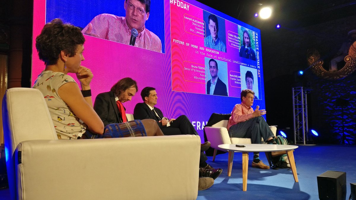 FRdigitale's tweet photo. Le Vietnam a dépassé la France en mathématiques au classement PISA ! Qu'attendons nous? #FDDay17 @dr_l_alexandre https://t.co/tvewArmUYs
