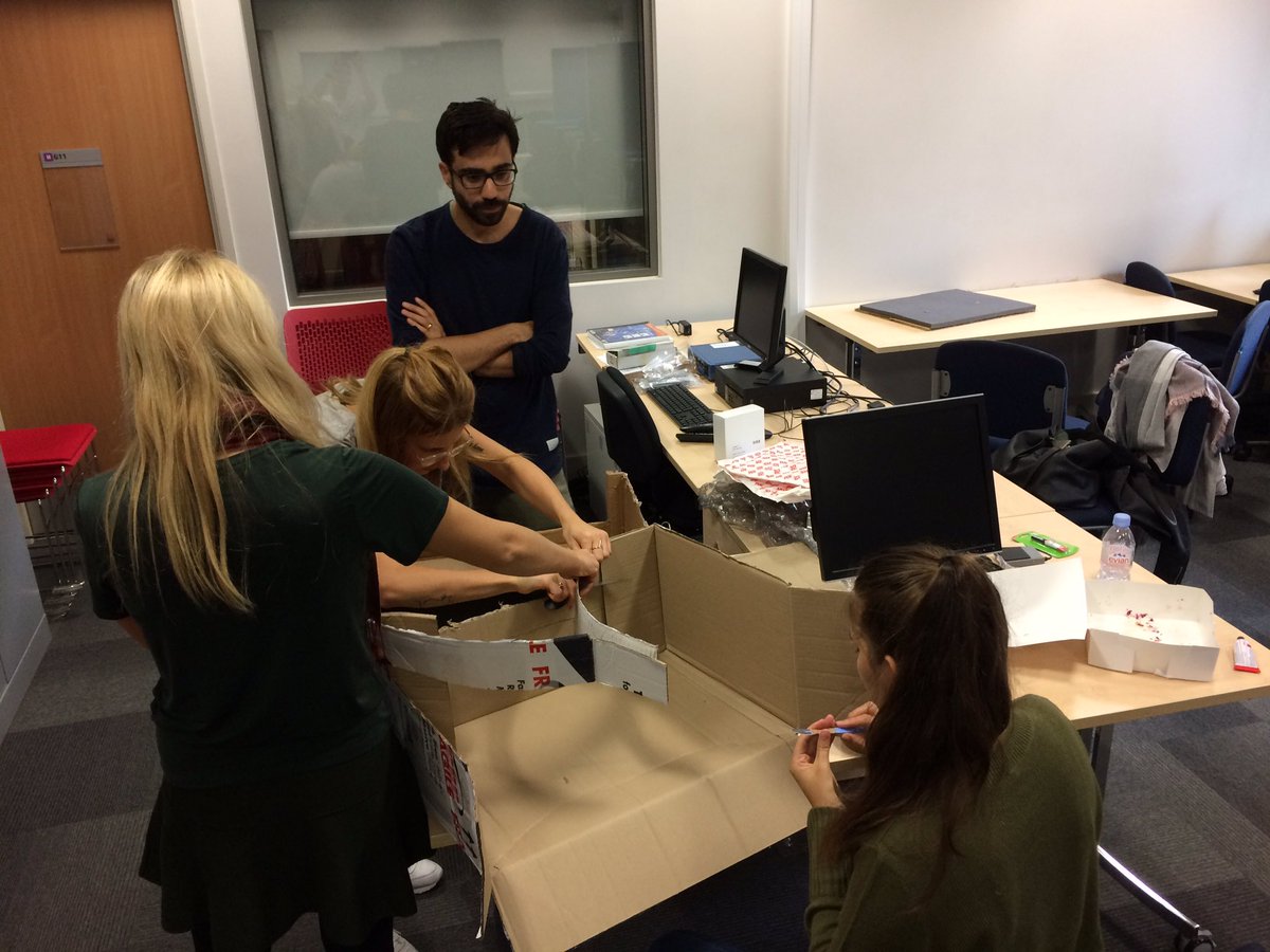 jones_silas_lab's tweet photo. Getting ready for our residency at @sciencemuseum London. Starting 10 Oct. #livescience https://t.co/CjZutX96Pu