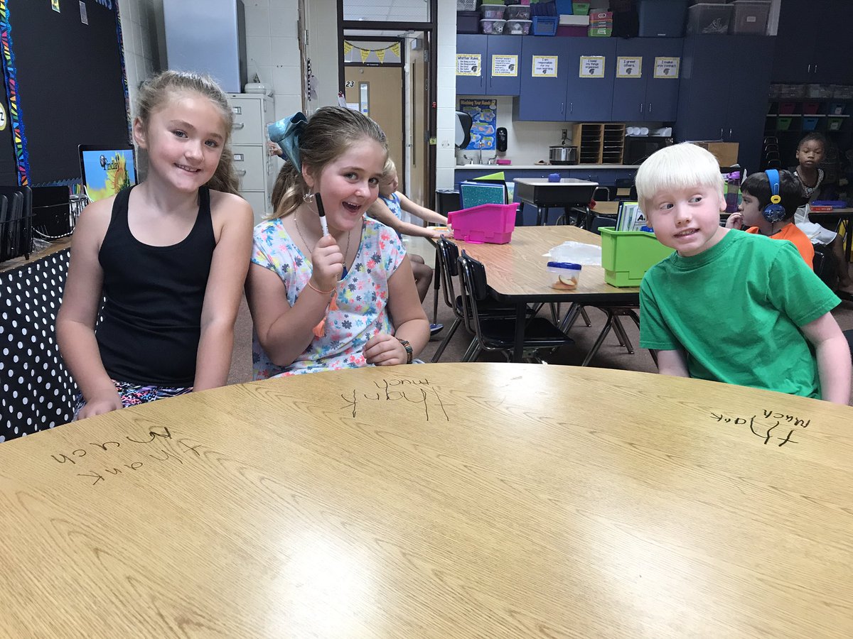 MrsQuallsClass's tweet photo. What???? We get to write on the table??? #wordwork https://t.co/Gqk0sjHpNc