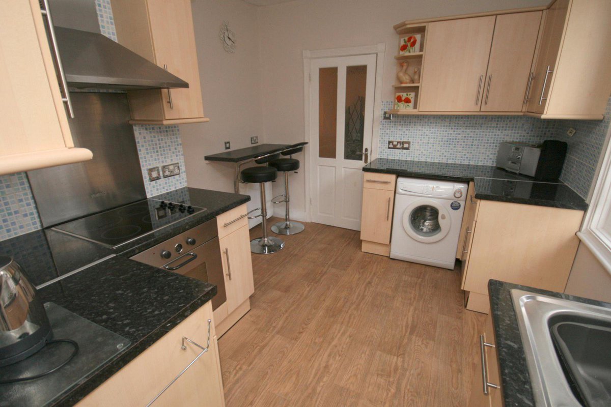 New to the market! 1-bed #property in  #Banstead, must be viewed £875 pcm - ldrs.ly/RobGP