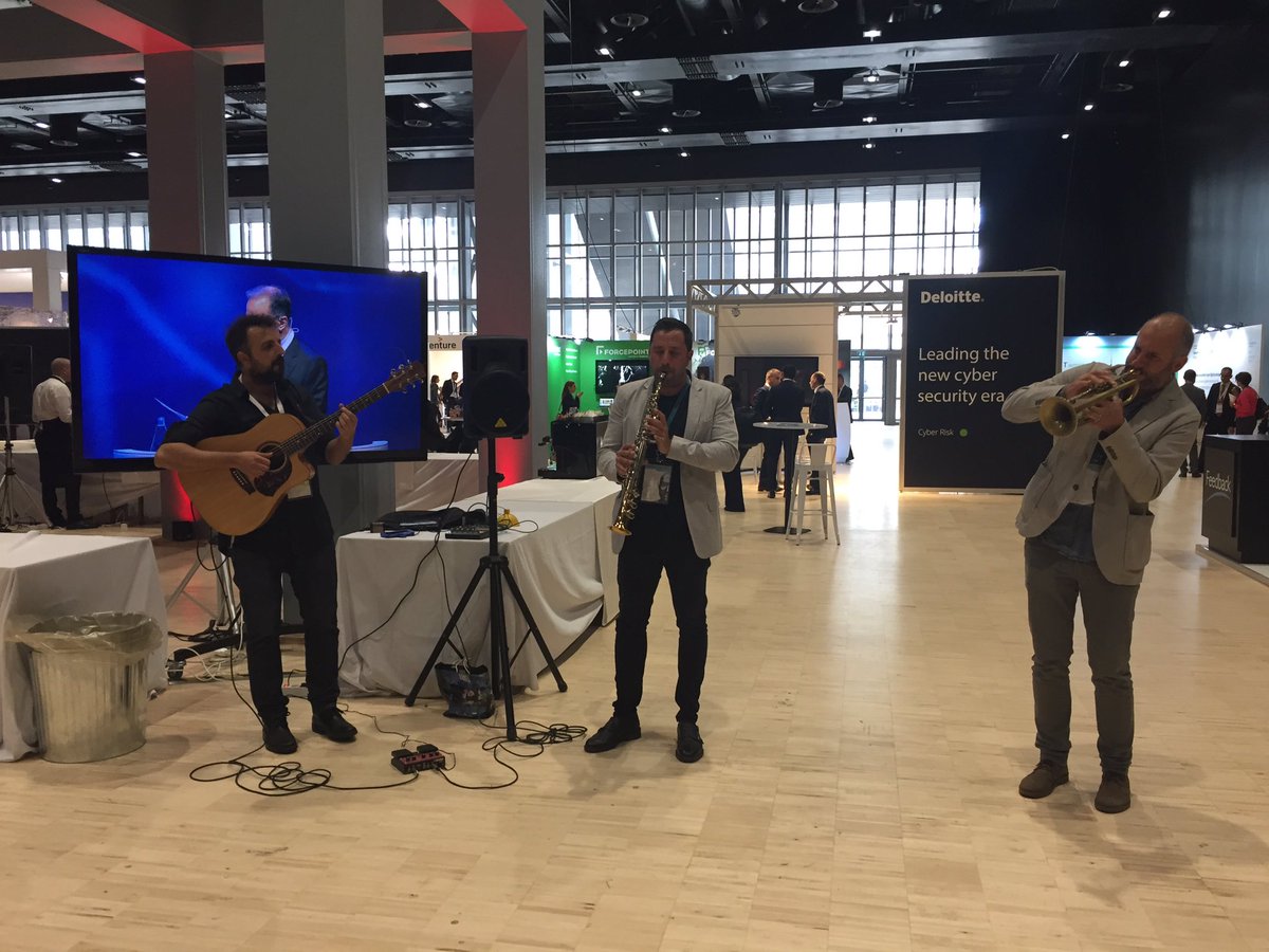 Amazing day at <a href="/ID_Cybertech/">Daniel Isaac</a> europe. Just chilling to some #cyber jazz :-) #cybersecurity