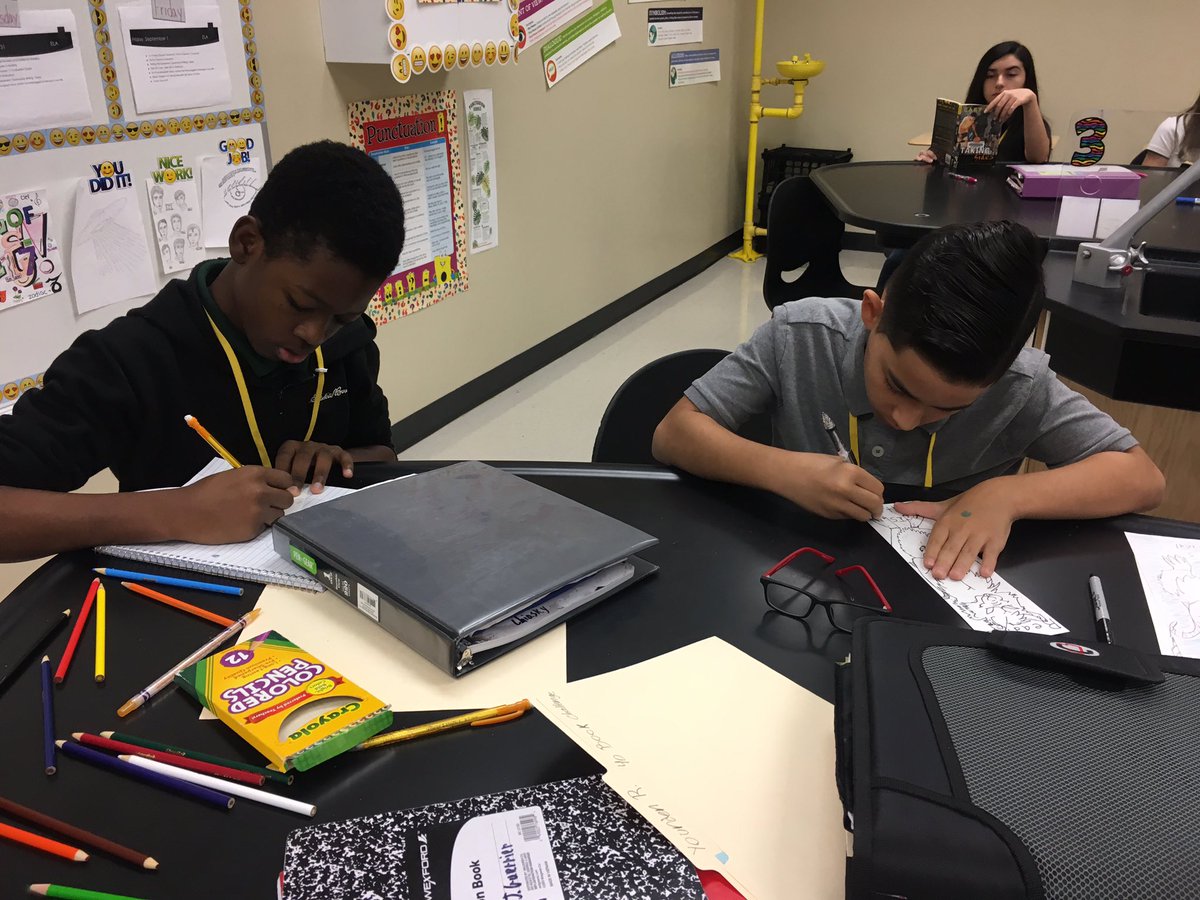 msthomasccps's tweet photo. Literacy Week (a little late due to time off) reading bookmarks being completed by period 6. @CypressPalm #readingfun https://t.co/pXNatiXlzD