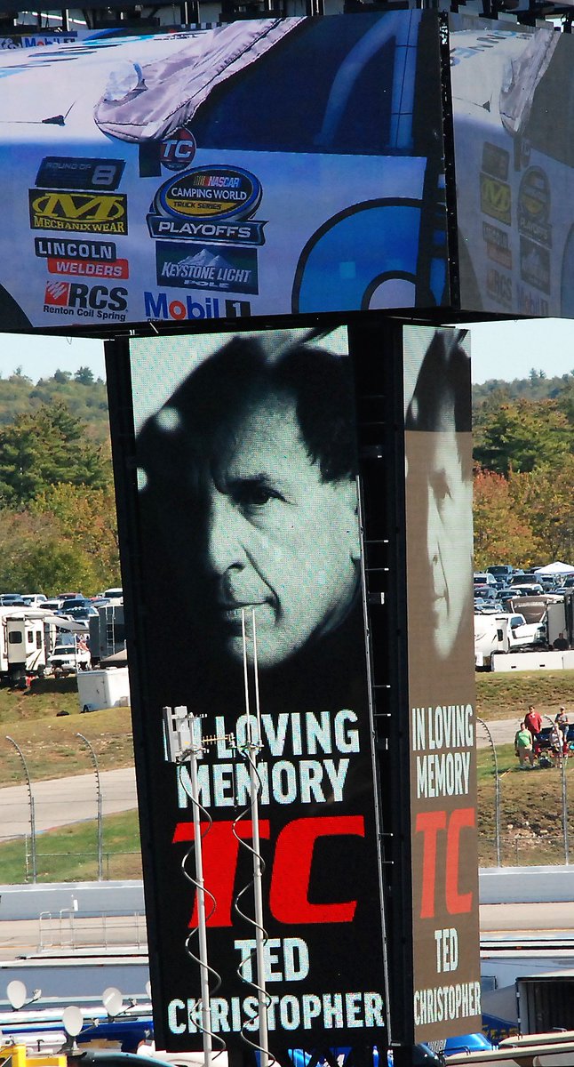 Sul_478's tweet photo. @magicjrfan @live4dalejr88 Saturday at @NHMS before my fainting spell. @DaleJr, #TedChristopher, #FinalFallRace in Loudon shirt. https://t.co/KLvsAVhpcc