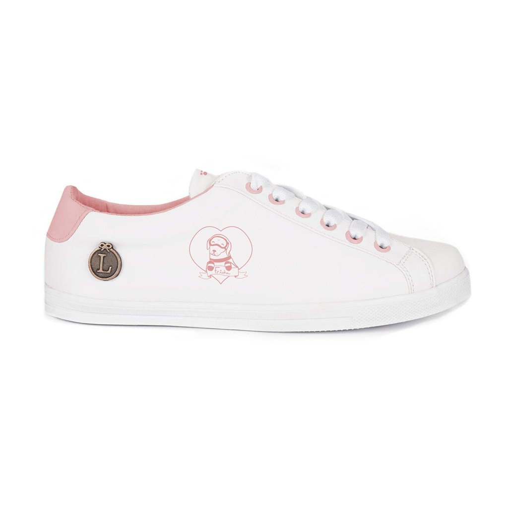 eduedu95's tweet photo. Hasta yo estoy a punto se comprarme estos tennis de @lolyinthesky . #FridaFan https://t.co/A2FzM7Tqqp