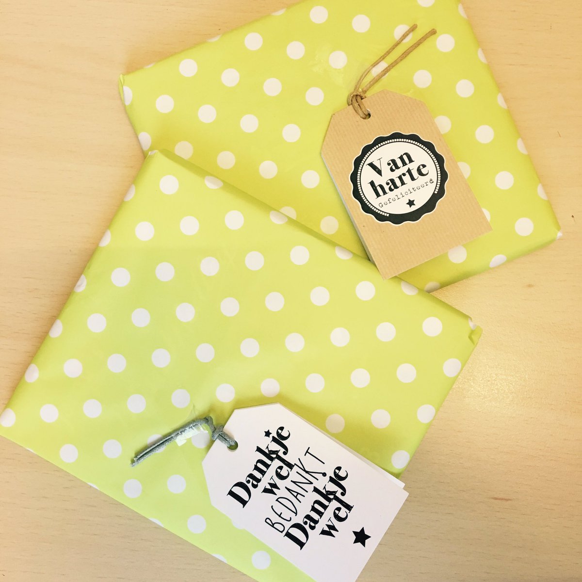 We got spoiled with gifts 🙏🏻 thanks team Leiden #hunkemöller #HKMfun @AnouckNoordover @blok_maud