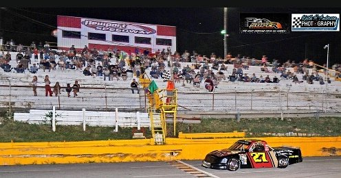 SESTSeries's tweet image. I promise you won't want to miss it this Saturday night at Newport Speedway. 9 drivers enter and only 4 come out. 

facebook.com/events/2719847…
