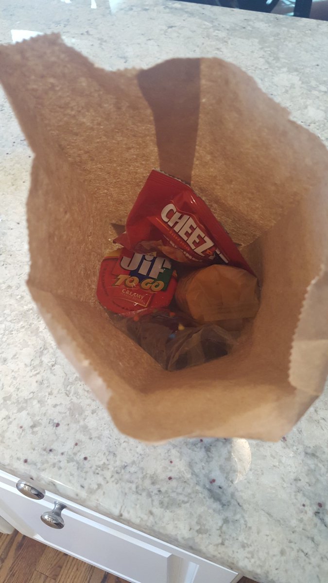 rrpollard's tweet photo. @JuliaBeard21 you forgot the gourmet lunch I packed for you. https://t.co/AnZiDwXyIK