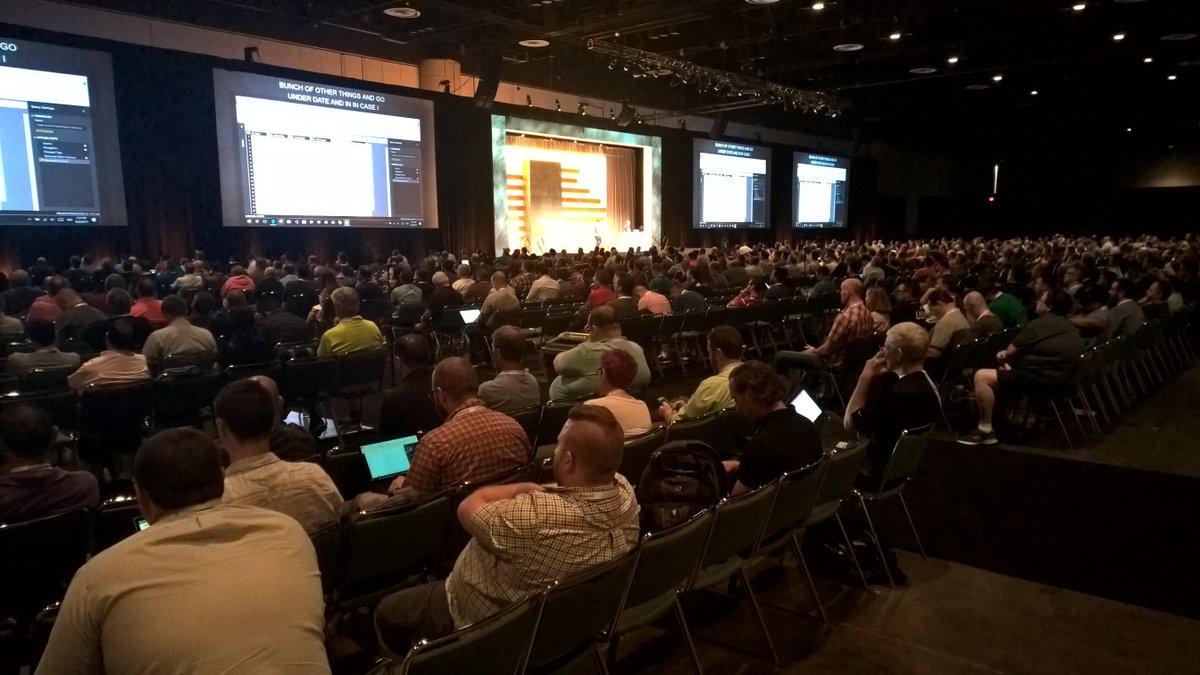 KostjaKlein's tweet photo. Wow, look at this interest for #PBIDesktop, @oengels - cool session by @mllopis and @Will_MI77 at #MSIgnite #PowerBI https://t.co/CVMzEReb7M