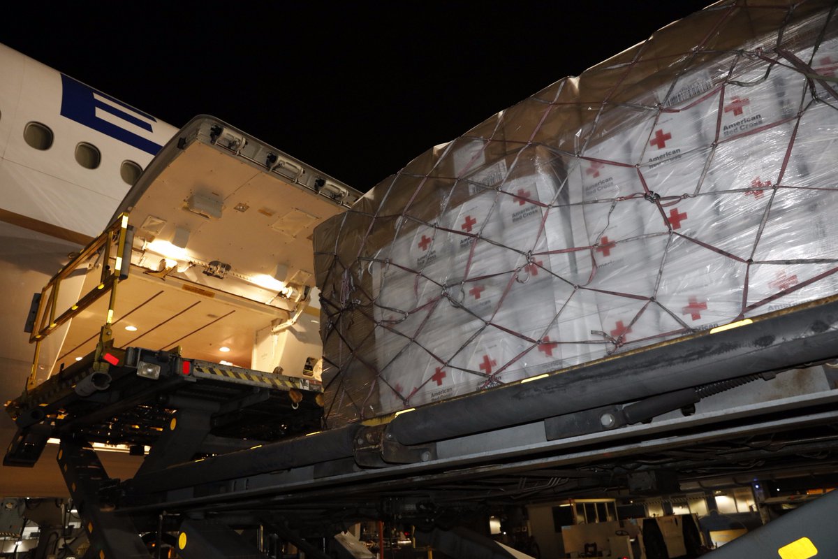 united's tweet photo. 200,000+ lbs. of supplies and counting as humanitarian flights continue to SJU. Join our relief efforts: https://t.co/WzMD3agbj5 #Maria https://t.co/KHn1gij4xZ