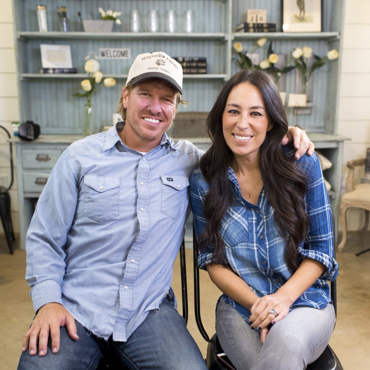 TODAYshow's tweet photo. Chip and Joanna Gaines announce they're ending #FixerUpper https://t.co/zrE6oCS4XD https://t.co/L0cD9ed6LP