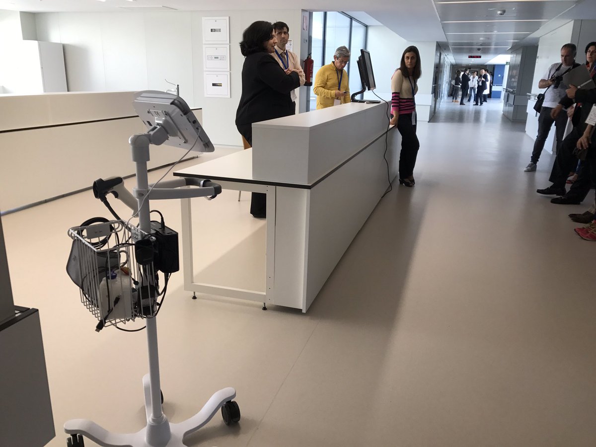 Sergas_Ourense's tweet photo. A investigación é a innovación explicada polos seus responsables #LivingLabOu #RIES2017 https://t.co/ScY1d9Kyah