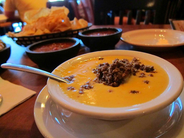 Molina's Cantina will close its Washington Avenue location on September 30.  houstonpress.com/restaurants/mo…