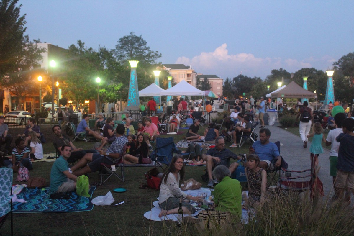 DecaturDBA's tweet image. Saturday 9/23 Concert in the Square with @GrantGreenjr was simply AMAZING see you this Wed. 9/27 @ Noon &amp;amp; Sat.9/30