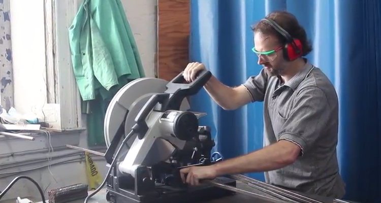 CWEChatham's tweet photo. Great @NEXTpittsburgh article re: @MadeinSWPA #MakingYourFuture w/ @monmadepgh and our new #PandD lab! https://t.co/5JB63wutxd https://t.co/jk9MFst0wi