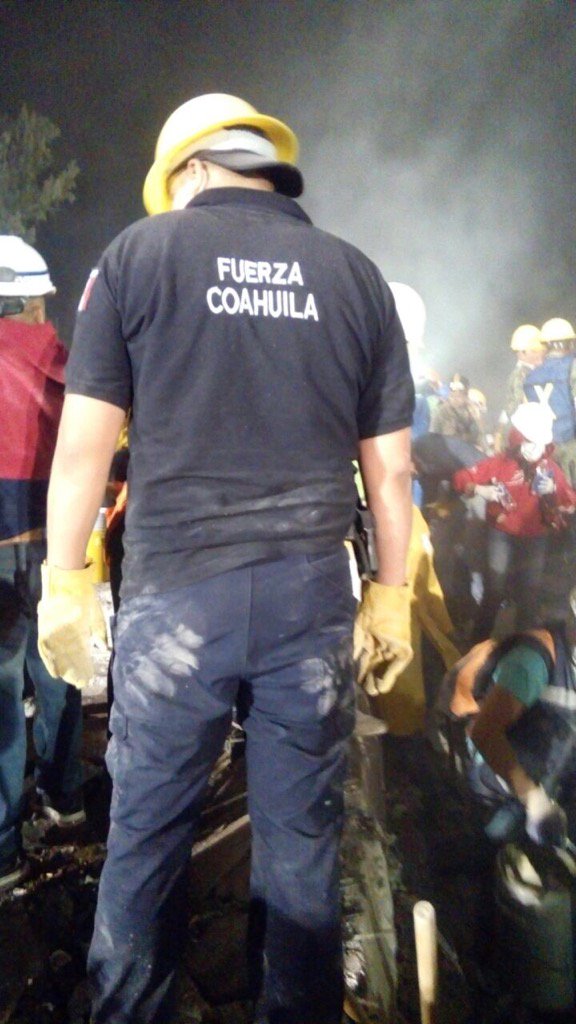 rubenmoreiravdz's tweet photo. Mi reconocimiento a los elementos de Fuerza Coahuila que participan en las labores de rescate en #CDMX https://t.co/W1Utx7eGez