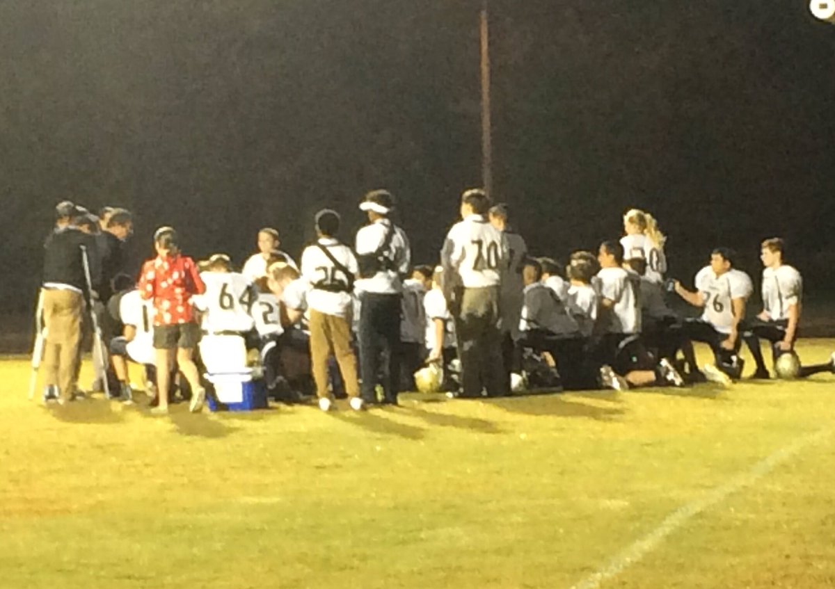 nurseshark13's tweet image. impressed w/ the #PAMSPanthers &amp;amp; the #GNMSStingrays for pushing through the torrential downpours and crazy winds. #dedication #soaked
