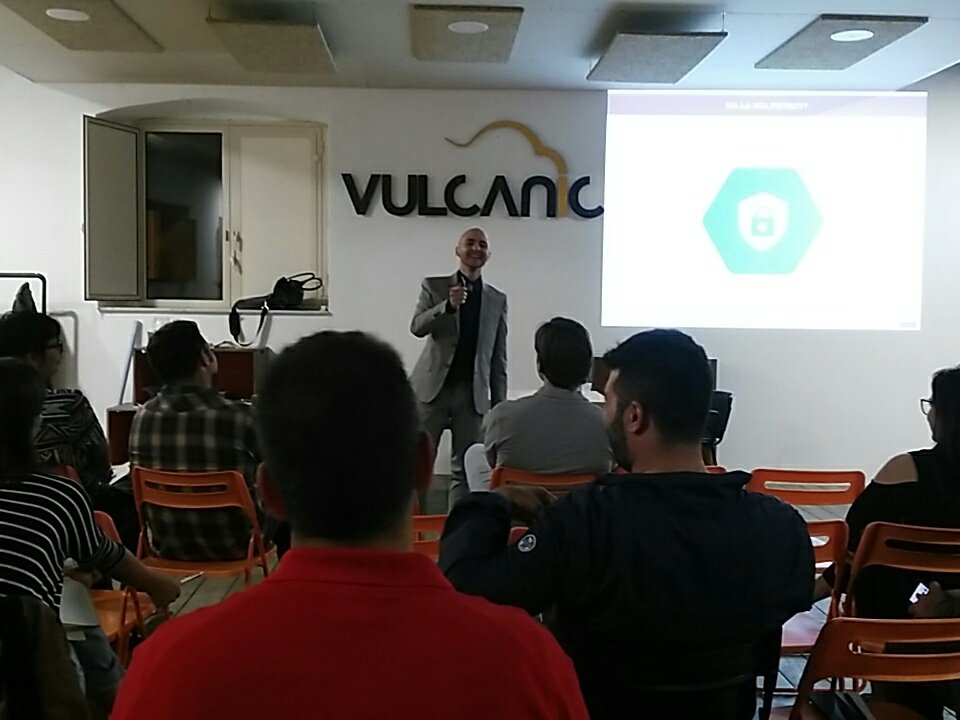 Sicurezza e Account Google: <a href="/rsalanitri/">Rosario Salanitri</a> e <a href="/gbgcatania/">GBG Catania</a> presso <a href="/Vulcanic_Social/">Vulcanìc Incubator</a> !
<a href="/youthub/">youthub</a> <a href="/googleitalia/">googleitalia</a> <a href="/Google/">Google</a> #Google #DataIntegration