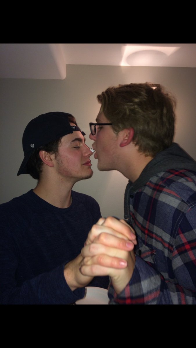 laforetbryce's tweet photo. @Jakkke_  happy birthday brother hope it's a good one ❤️ https://t.co/FJ8XADVdVm