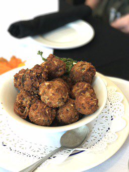 ThriftyNWMom's tweet photo. Touring #Goodwill training facility...putting the culinary school to the test w\ brussel sprouts! #GoodwillWAContest https://t.co/aBPteQ9fqY