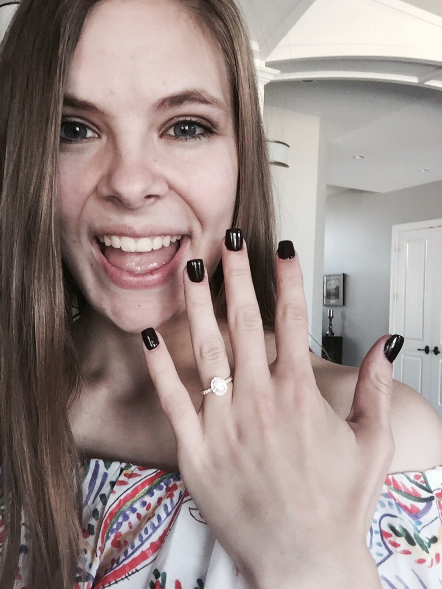 trudyy_kk's tweet photo. Still can't believe how lucky I am ❤️💍 https://t.co/SGz704ASaH