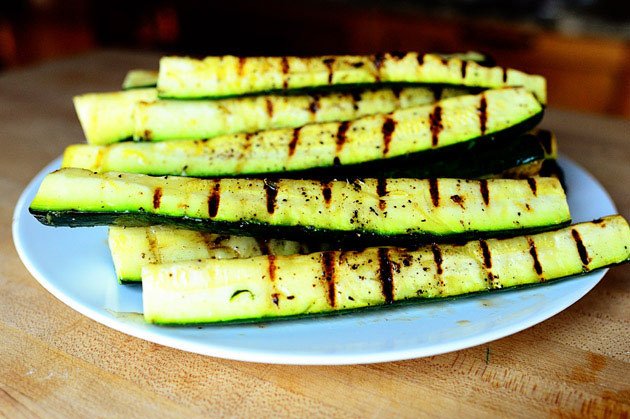 Easy Grilled Veggies! Sprinkle with Pacific Sea Salt : ow.ly/fmSp30fbWfl