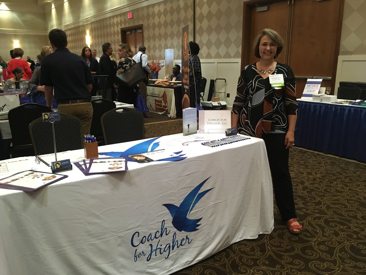 CoachForHigher's tweet photo. I’m giving away 2 Team Leader View Debriefs valued at $600 each at table 425 @GreatLakesWBC Stop by for your chance to win! #GreatLakesWBC17 https://t.co/dcnXBz6zzE