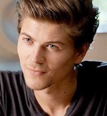 ɢɪᴏᴠᴀɴɪ
ʜᴜɴᴛᴇʀ - ᴋɴɪғᴇ/ᴄʀᴏssʙᴏᴡ/ʏᴇʟʟᴏᴡ ᴡᴏʟғsʙᴀɴᴇ ᴇxᴘᴇʀᴛ.
ᴘʀᴏғᴇssɪᴏɴ - ʜɪɢʜ sᴄʜᴏᴏʟ
sᴛᴜᴅᴇɴᴛ.
sᴇᴇᴋɪɴɢ sʟ's

ʀᴇᴛᴡᴇᴇᴛ ᴘʟᴇᴀsᴇ?