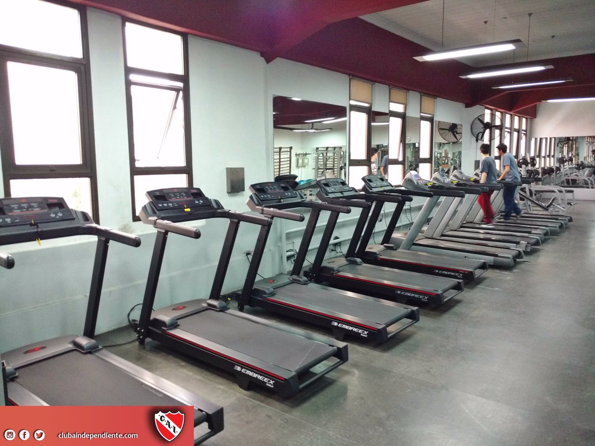 R_Villaverde_Ph's tweet photo. Con la llegada  de 3 nuevas cintas de correr que se suman a las 3 anteriores mas 6  bicicletas el Gym ahora esta completamente renovado! https://t.co/q0GHYJJdt9