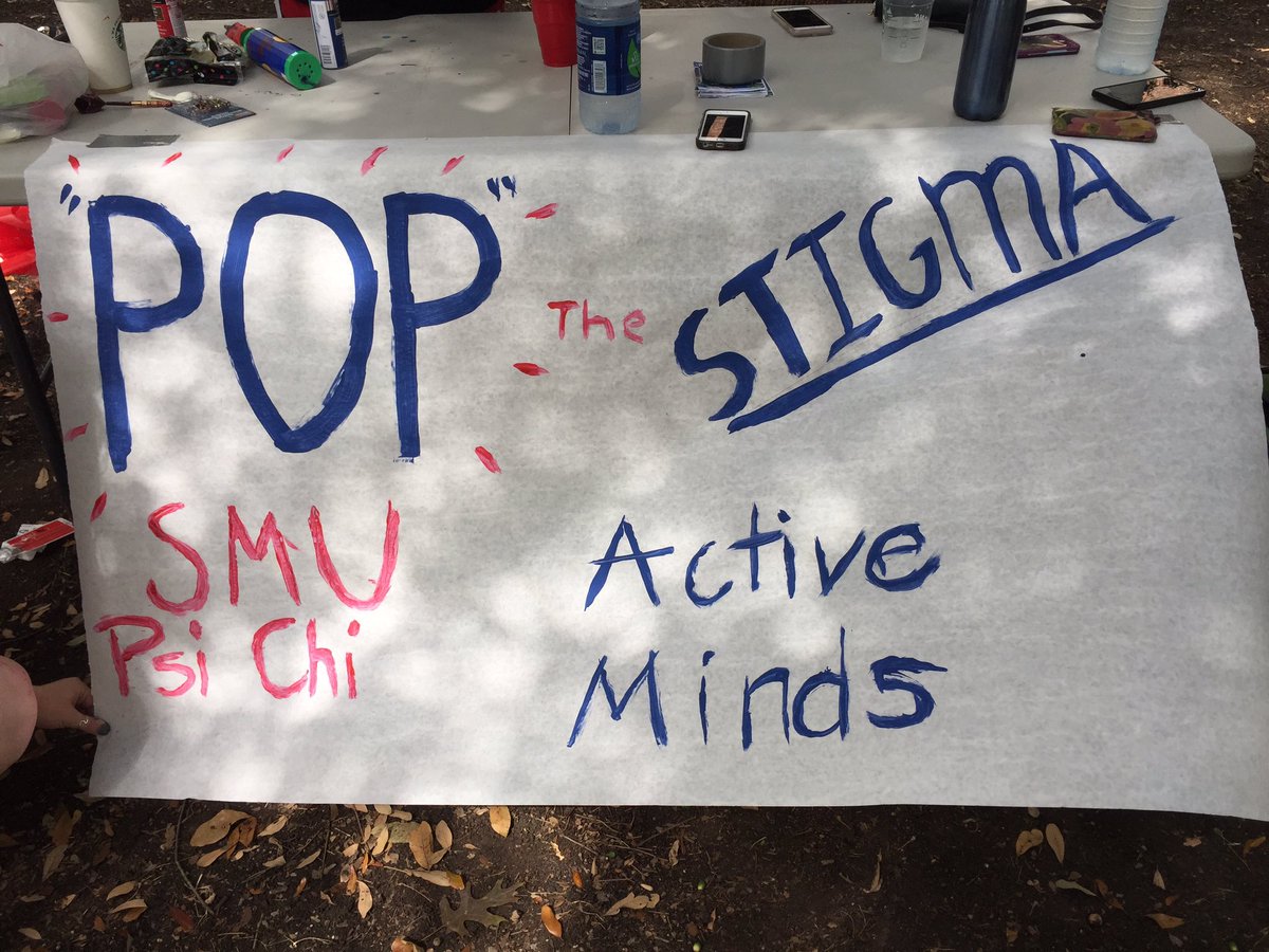 hhauske's tweet photo. SMU students are "popping" the stigma around mental health on Clements Hall lawn until 5 p.m. #SMUvaluesweek @SMU @smuactiveminds https://t.co/0n4KGKqaVq