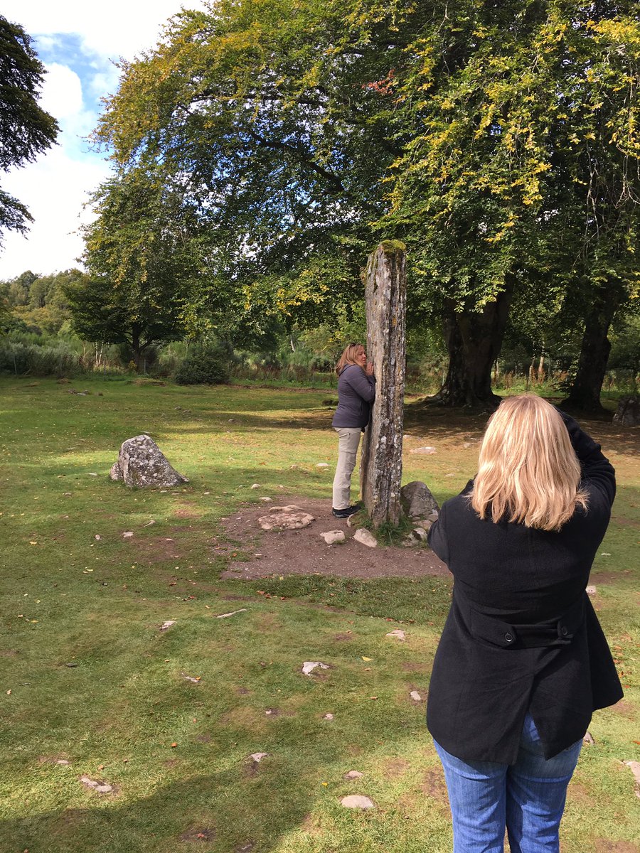 melbicoo's tweet photo. We tried. We tried hard. Still all here in 2017.  #standingstones #ClavaCairns #USAUVoyagers #twistas @Twistas6 https://t.co/mkoC7v32IN